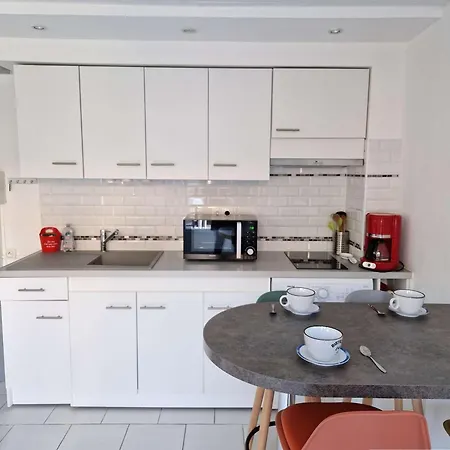 Apartamento Maison Rénovée Avec Piscine, Parking Privé Et Proche à - Fr-1-387-185 *